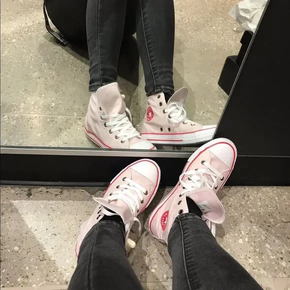 Girls' Converse Chuck Taylor All Star High-Top Sneakers  Pink Sizes NIB #660098F - Picture 3 of 11